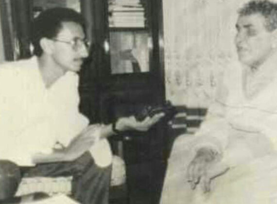 مع الشاعر الكبير عبدالله البردوني 1990